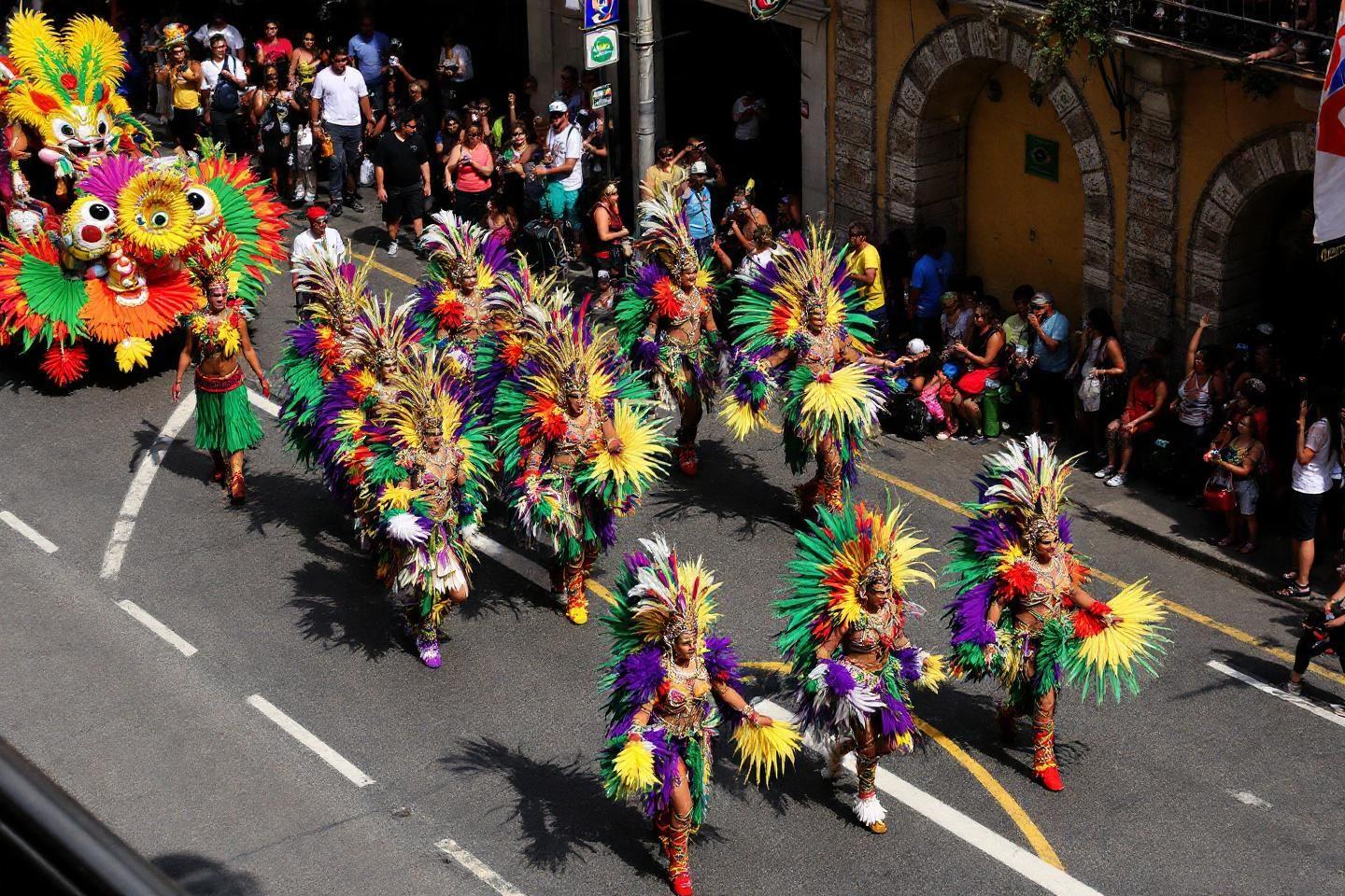 Qu'est-ce que le carnaval de Rio ? Découvrez l'histoire et les mystères de cette célébration