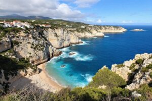 Calanques des bouchons : voyage dépaysant en Provence-Alpes-Côte d'Azur