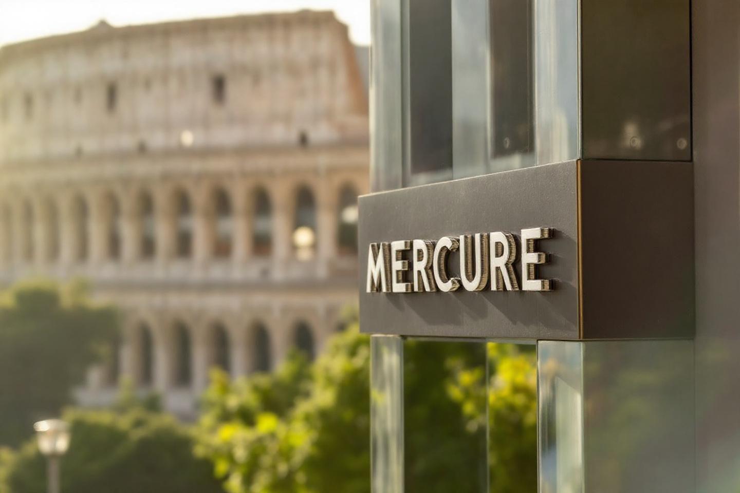 Hôtel Mercure Roma Centro Colosseo avec vue sur le Colisée